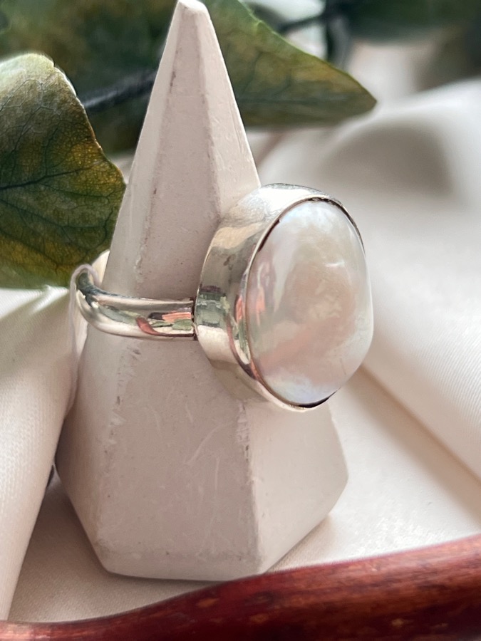 Кольцо из серебра с жемчужиной, 18 размер U-365, фото 3