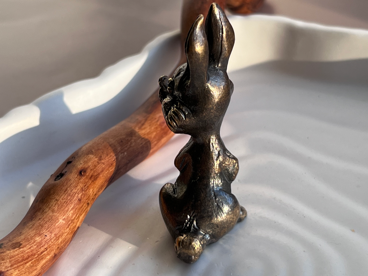 Статуэтка в виде зайца из бронзы  FGB-0081, фото 3