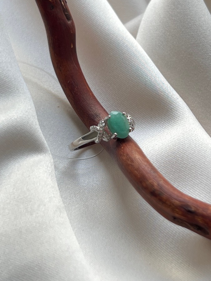 Кольцо из серебра с изумрудом (зелёный берилл) в огранке, 17 размер 559189, фото 2