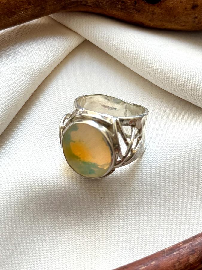 купить Кольцо из серебра с опалом,16,8 размер  , фото 1