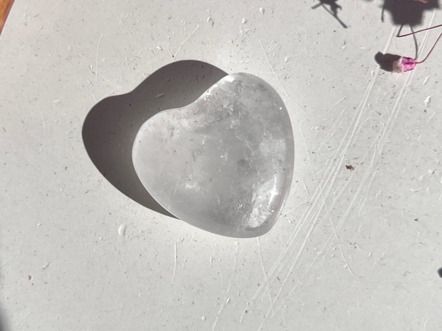 Сердце из горного хрусталя, 1,2 х 2,2 х 2,4 см SR-0058, фото 1