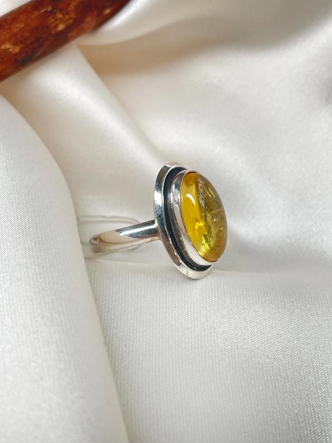 купить Кольцо из серебра с янтарем,18 размер  , фото 3