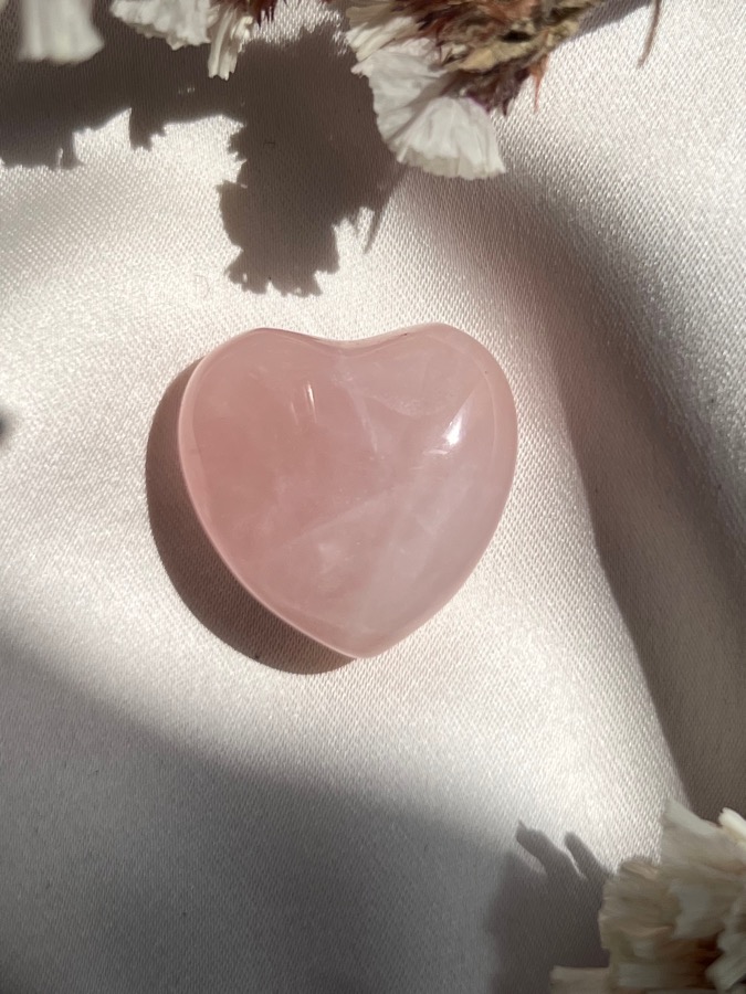 Сердце из розового кварца, 1,3 х 2,4 х 2,5 см SR-0087, фото 1