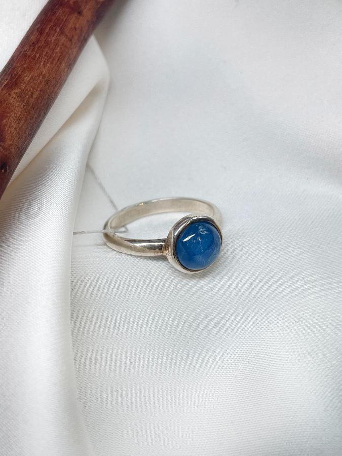 купить Кольцо из серебра с кианитом,17,5 размер  , фото 3