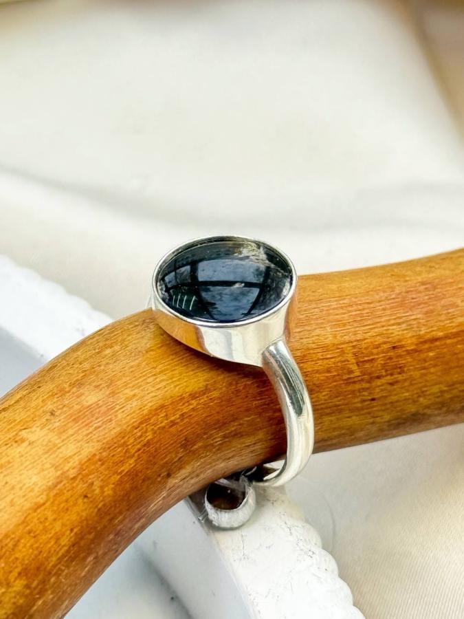 купить Кольцо из серебра с черным янтарем  , фото 1