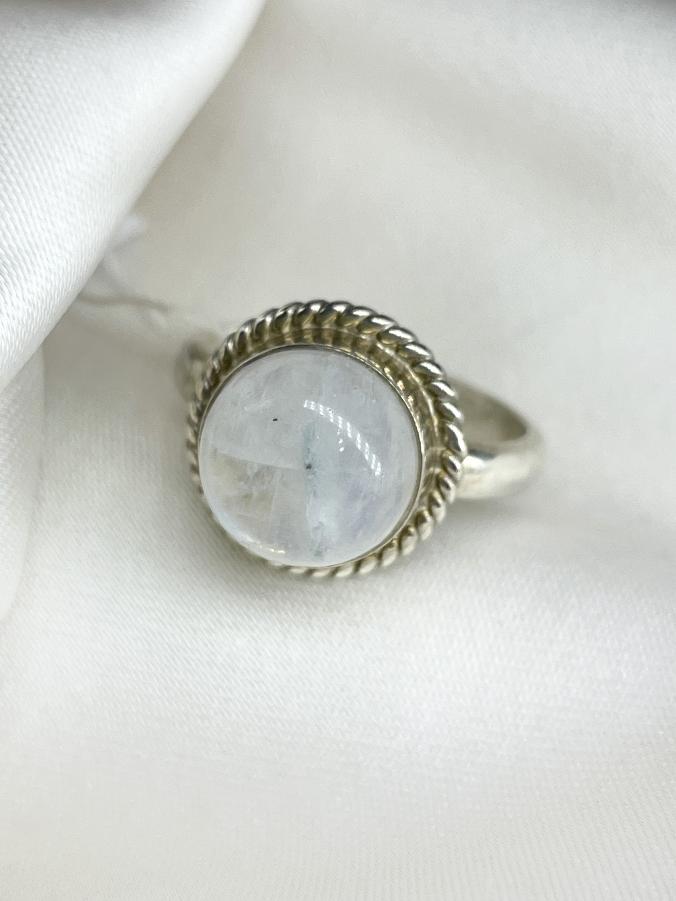 купить Кольцо из серебра с лунным камнем,17 размер  , фото 1
