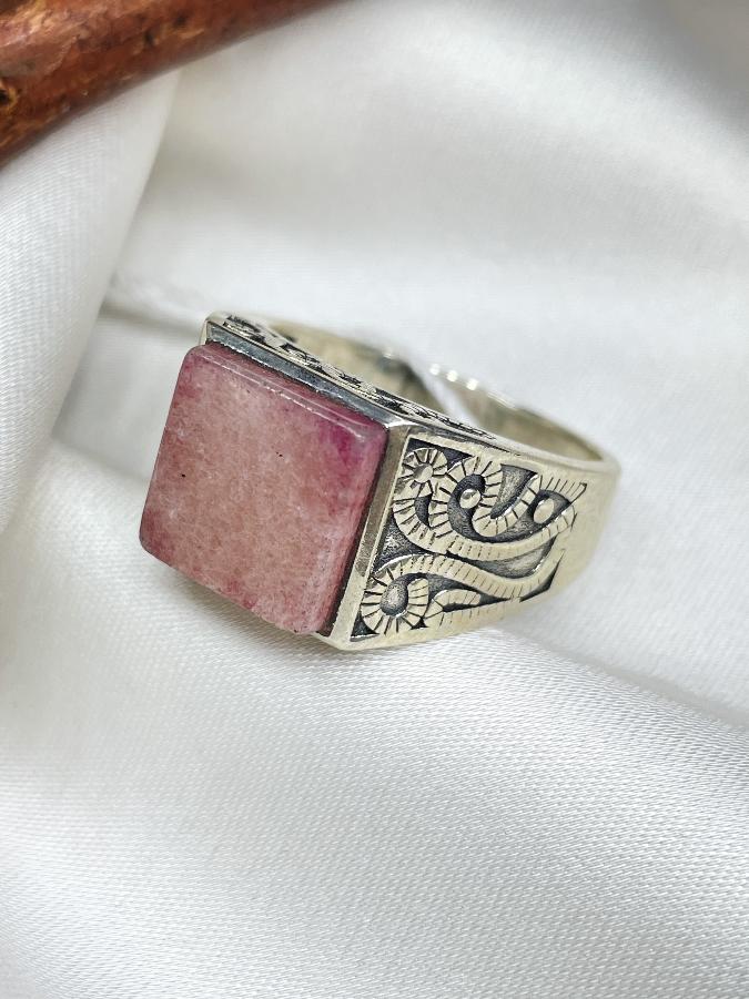 купить Кольцо-печатка из серебра с родонитом,21,5 размер , фото 1