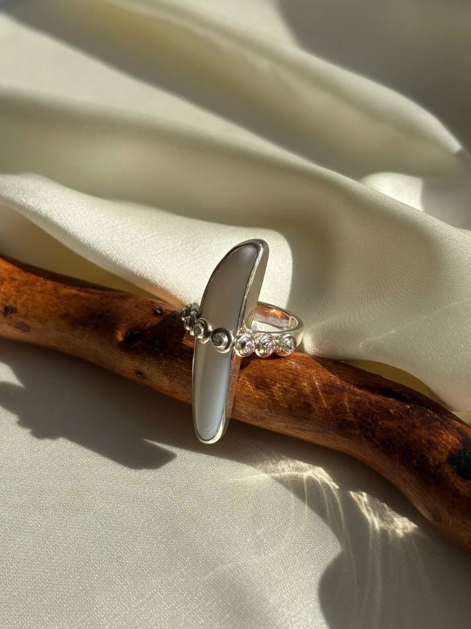 купить Кольцо из серебра с кахолонгом  , фото 3