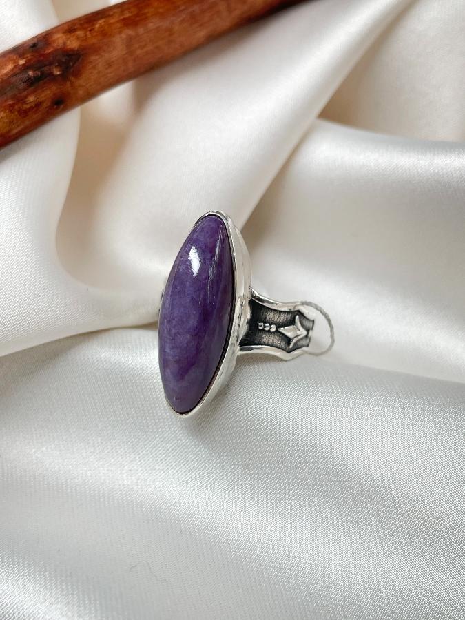 купить Кольцо из серебра с чароитом, 17,5 размер  , фото 2