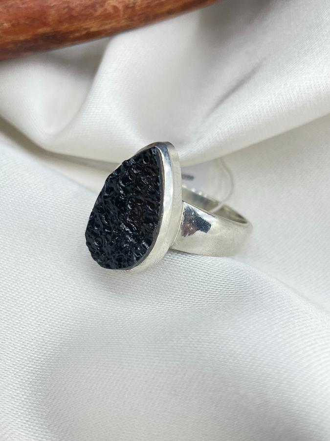 купить Кольцо из серебра с тектитом,18 размер , фото 2