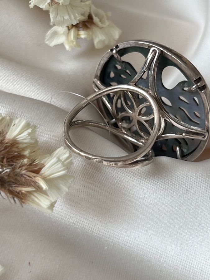 Кольцо из серебра в форме Дерева Жизни с перламутром, 18,5 размер 13565B, фото 4