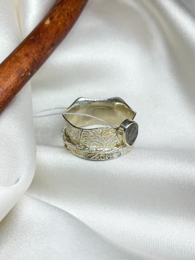 купить Кольцо из серебра с лабрадором,20 размер , фото 4