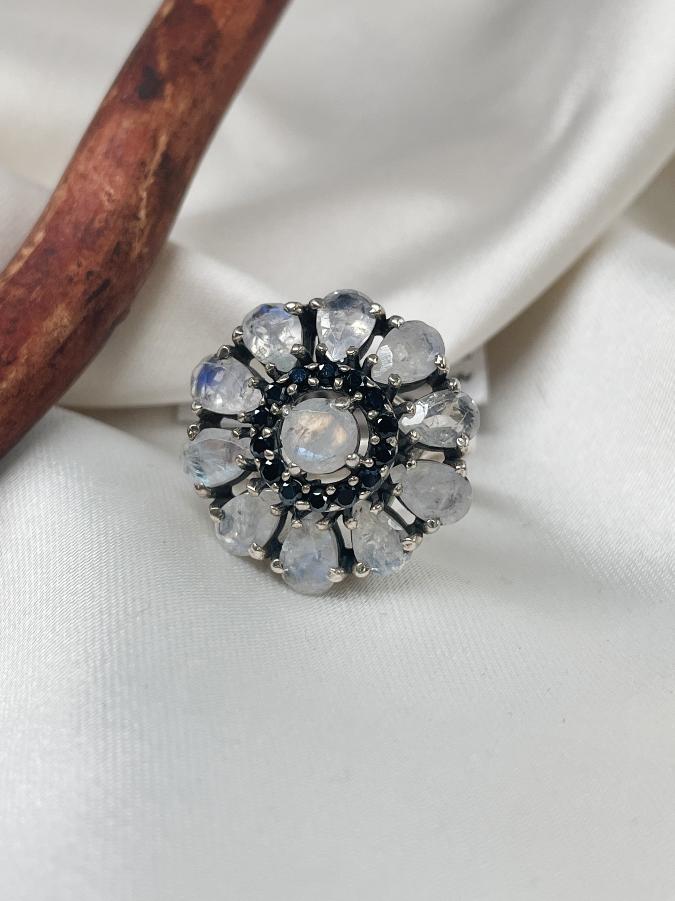 купить Кольцо из серебра с лунным камнем,17 размер  , фото 1