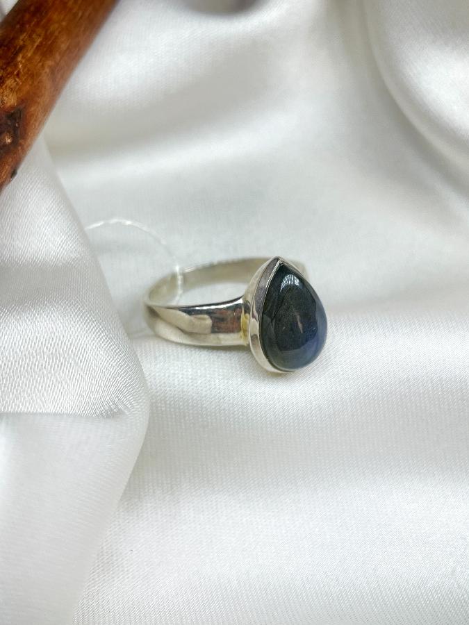 купить Кольцо из серебра с лабрадором, 17 размер  , фото 2