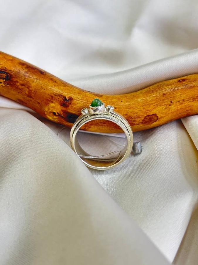 купить Кольцо из серебра с нефритом , фото 3