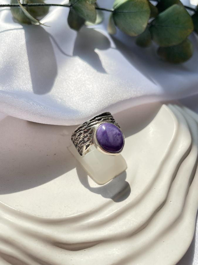 Кольцо из серебра с чароитом в огранке, 16,5 размер  588977, фото 1