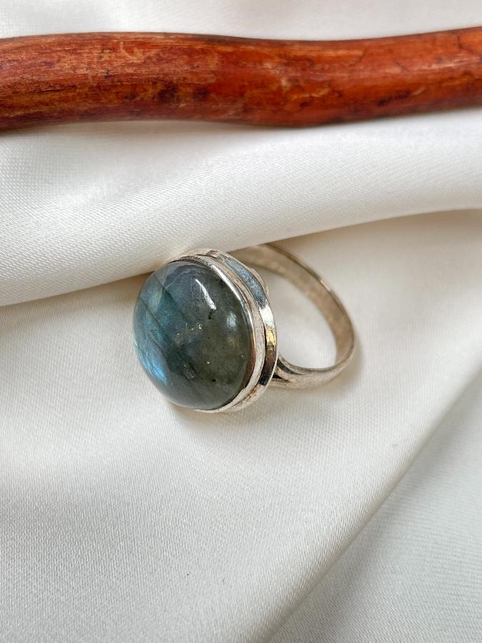 купить Кольцо из серебра с лабрадором,18,5 размер  , фото 4