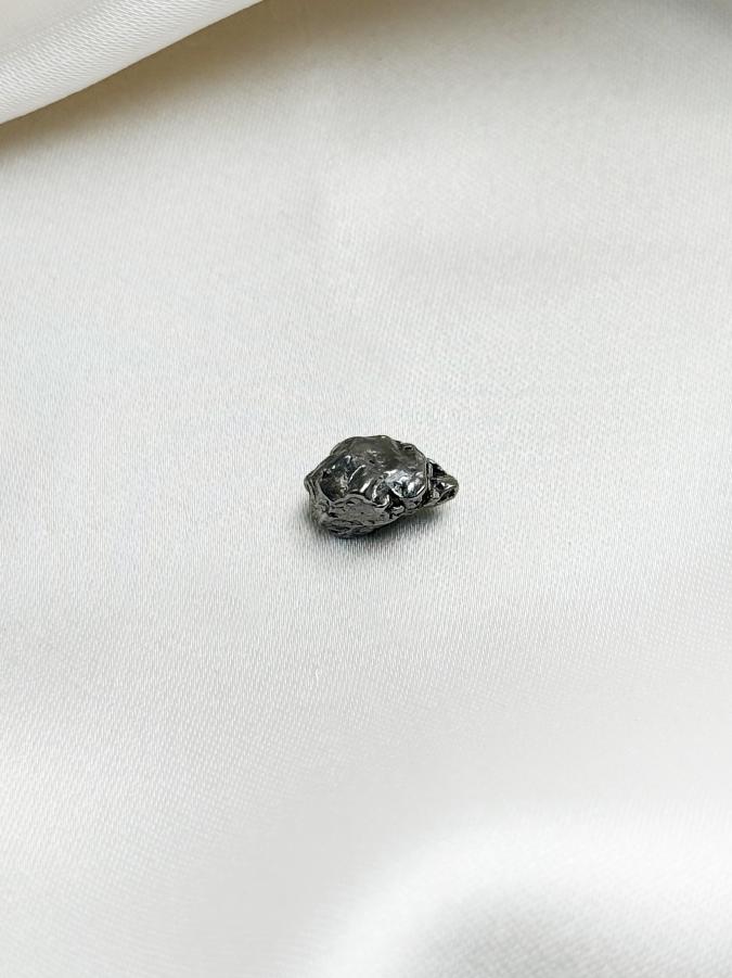 Метеорит, 1 х 0,7 х 0,5 см MT-0061, фото 4