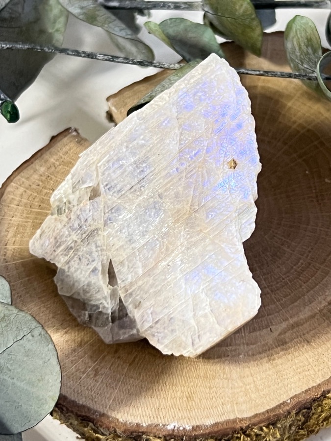 Беломорит (лунный камень), полированный срез 2,5 х 6,3 х 7 см SK-0132, фото 1