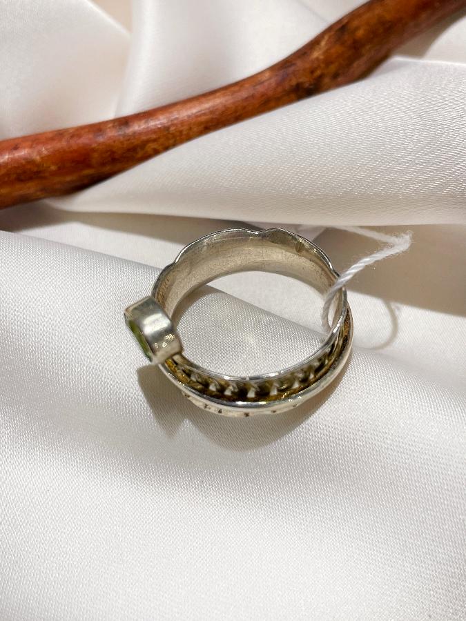 купить Кольцо из серебра с хризолитом,19,8 размер , фото 4