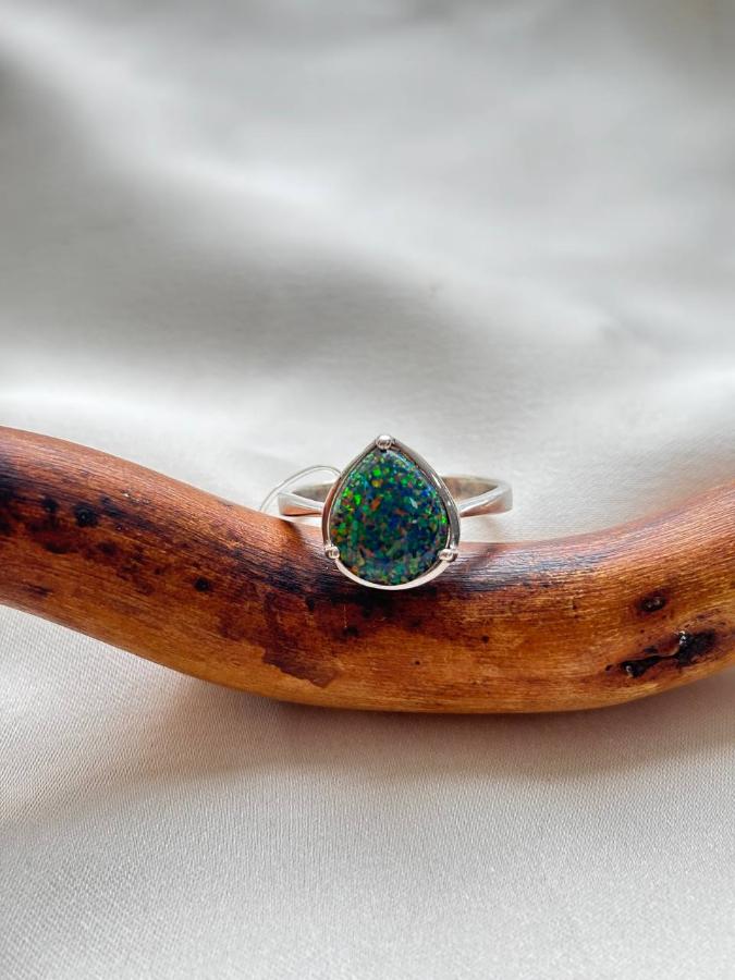 купить Кольцо из серебра с опалом (синтетический)  , фото 2
