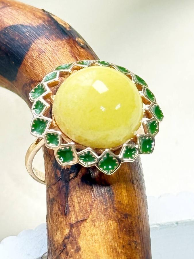 купить Кольцо из серебра с белым янтарем  , фото 1