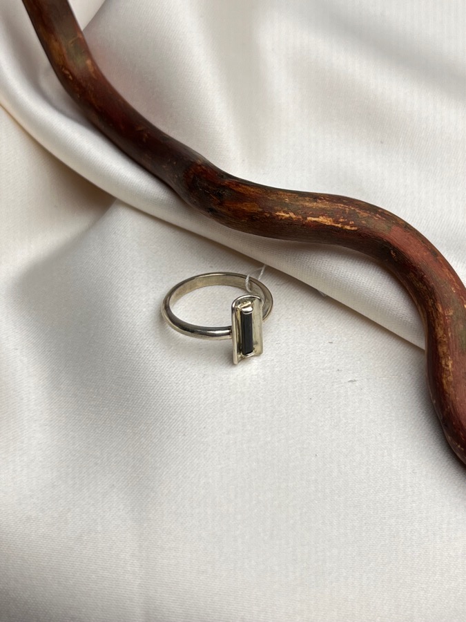 Кольцо из серебра с шерлом (чёрный турмалин), 16,5 размер U-669, фото 2