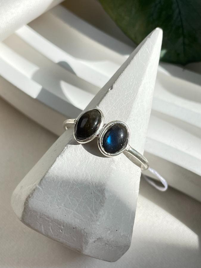 Кольцо из серебра с лабрадором, 17,0 размер U-2952, фото 1