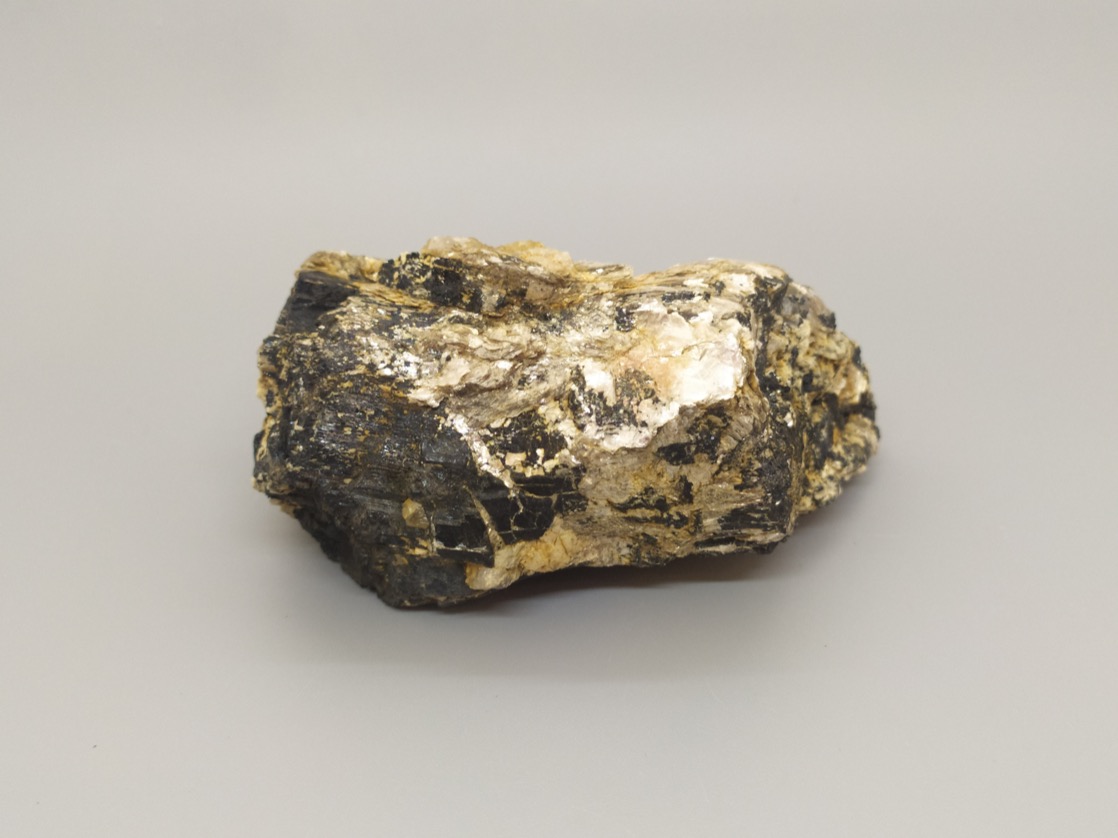 Шерл (турмалин), кристалл 4,2х5,4х9,1 см 2020111, фото 3
