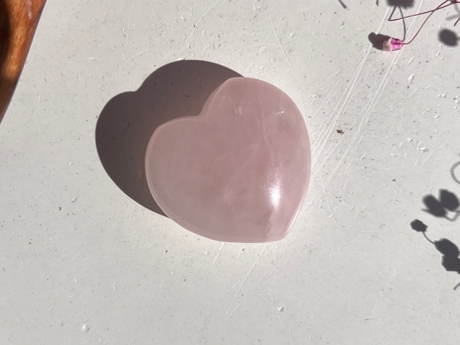Сердце из розового кварца, 1,4 х 2,9 х 3 см SR-0061, фото 1