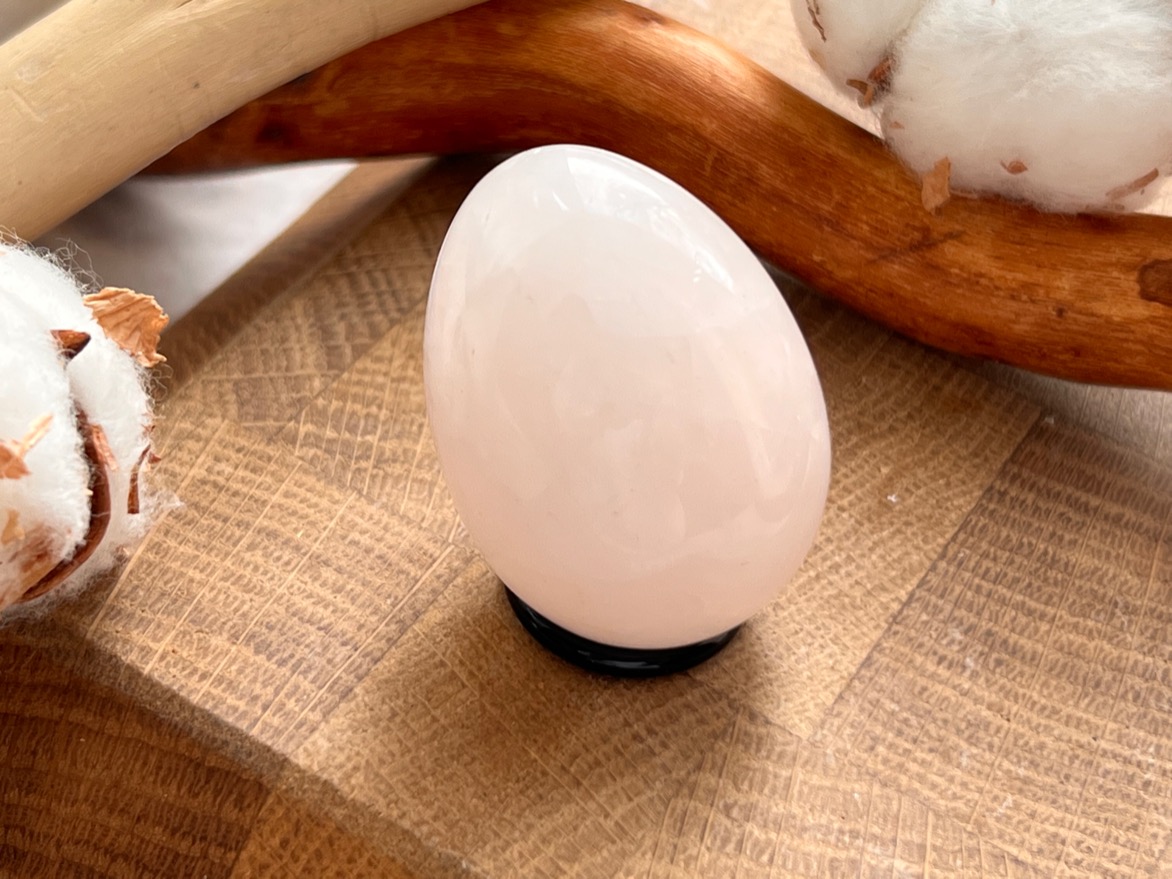 Яйцо из розового кварца 2,8 х 3,9 см JA-0065, фото 1