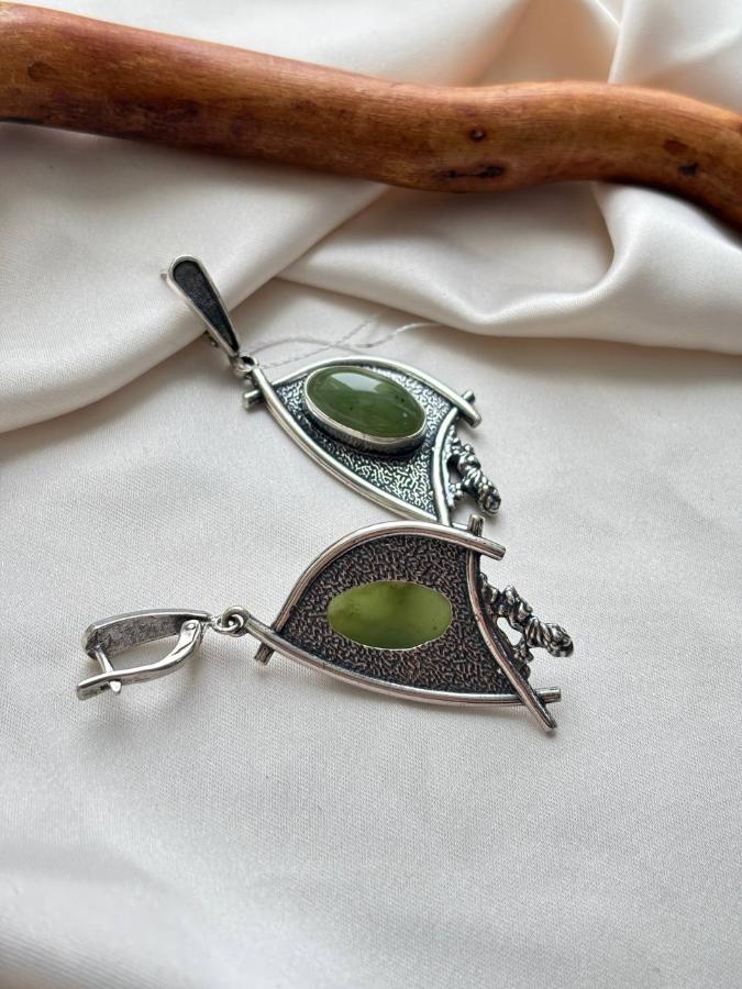 купить Серьги из серебра с нефритом  , фото 4