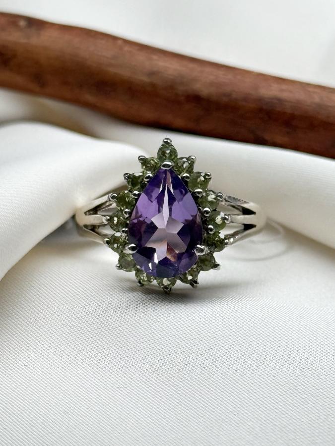 купить Кольцо из серебра с аметистом и хризолитом, 18 размер , фото 1