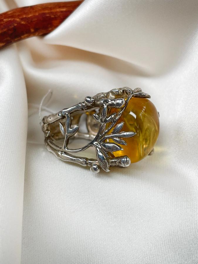 купить Кольцо из серебра с янтарем, 19 размер , фото 4