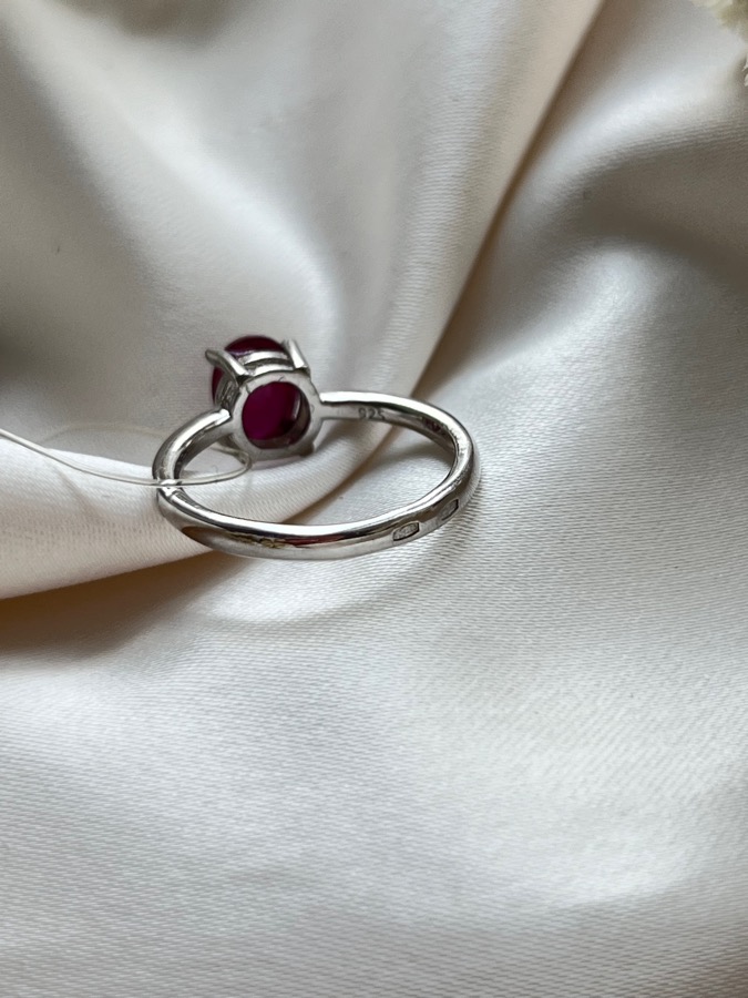 Кольцо из серебра с рубином (красный корунд), 17 размер 558356, фото 4