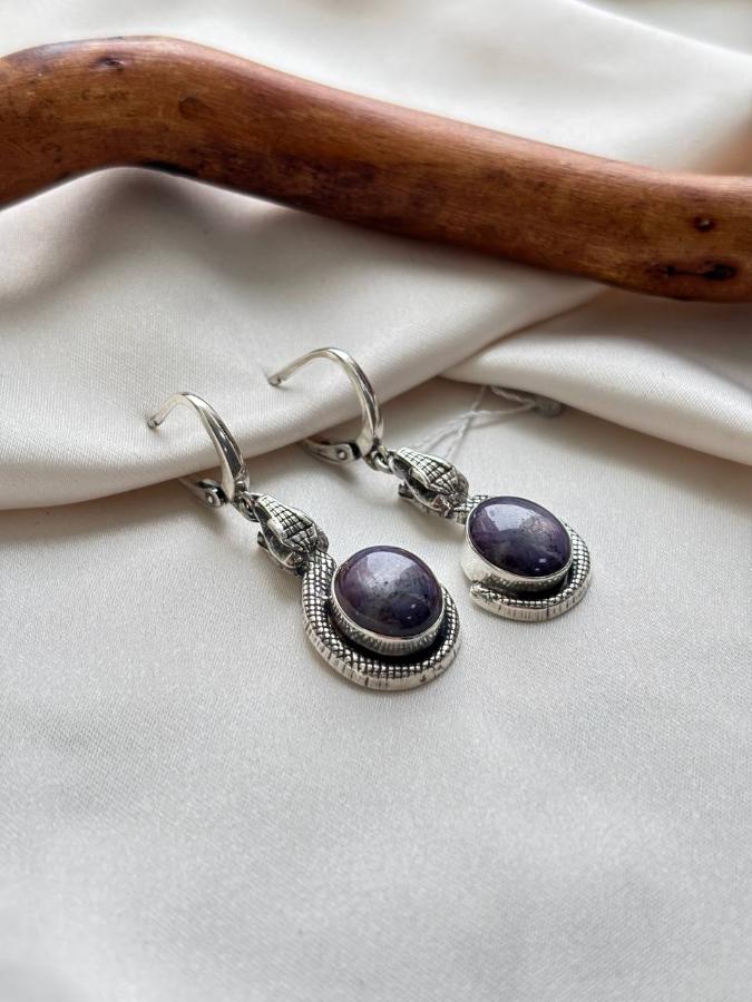 купить Серьги из серебра с корундом-рубином звездчным  , фото 2