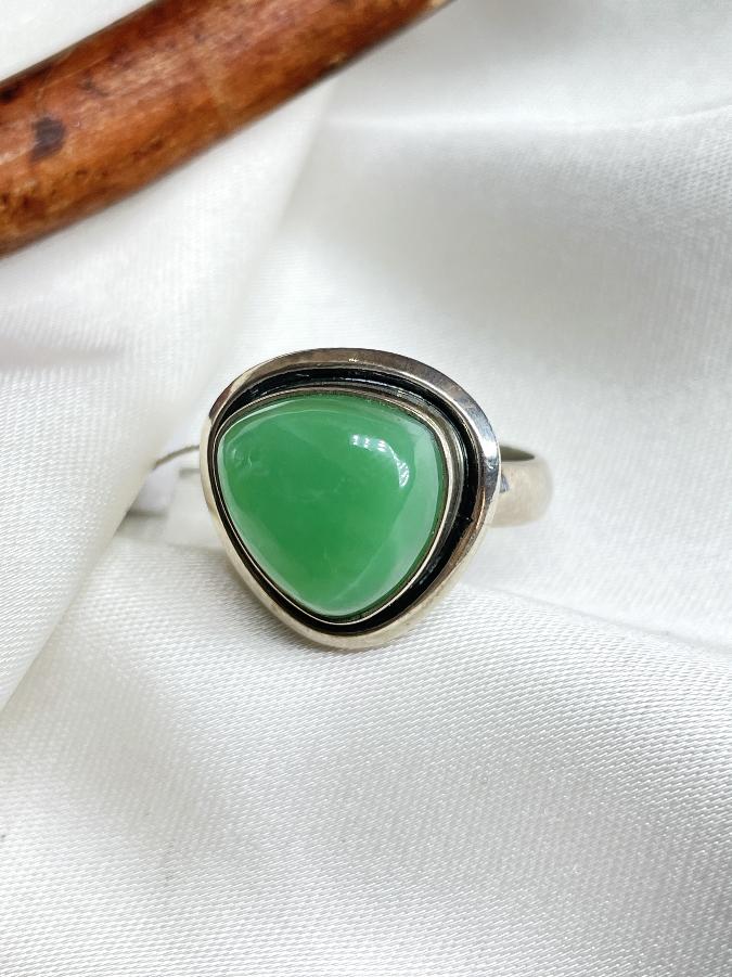 купить Кольцо из серебра с хризопразом,16,5 размер  , фото 1