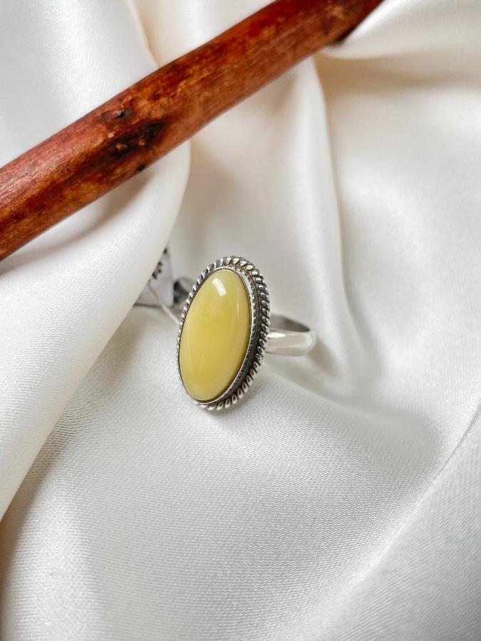 Кольцо из серебра с королевским янтарем,17,5 размер U-442, фото 2