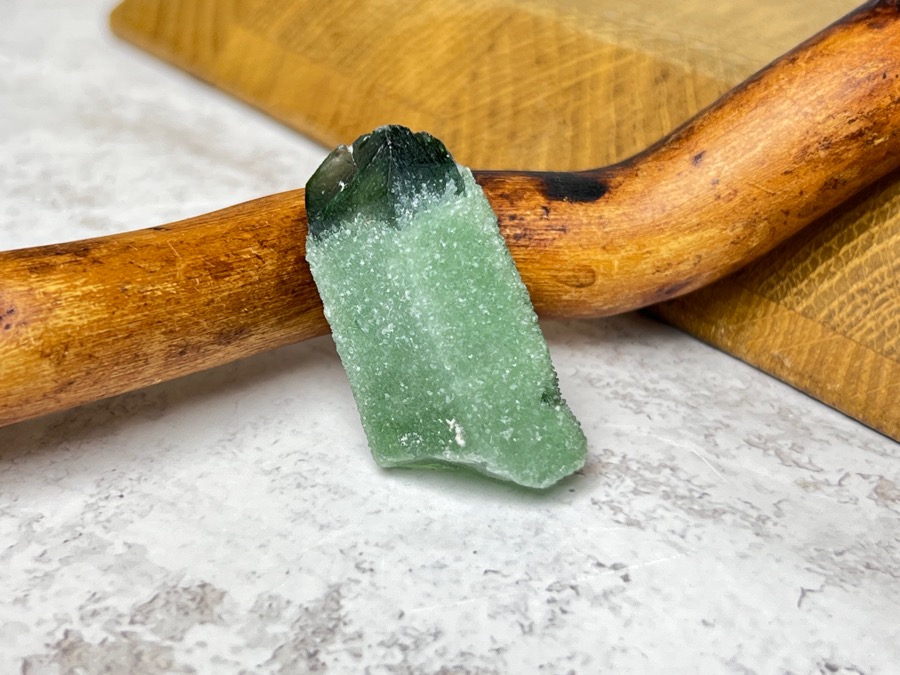 Кварц зелёный, кристалл 1,7 х 1,9 х 3,6 см KR-0035, фото 1