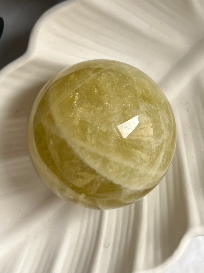 Шар из жёлтого кальцита, d - 5,2 см SH-0384, фото 1