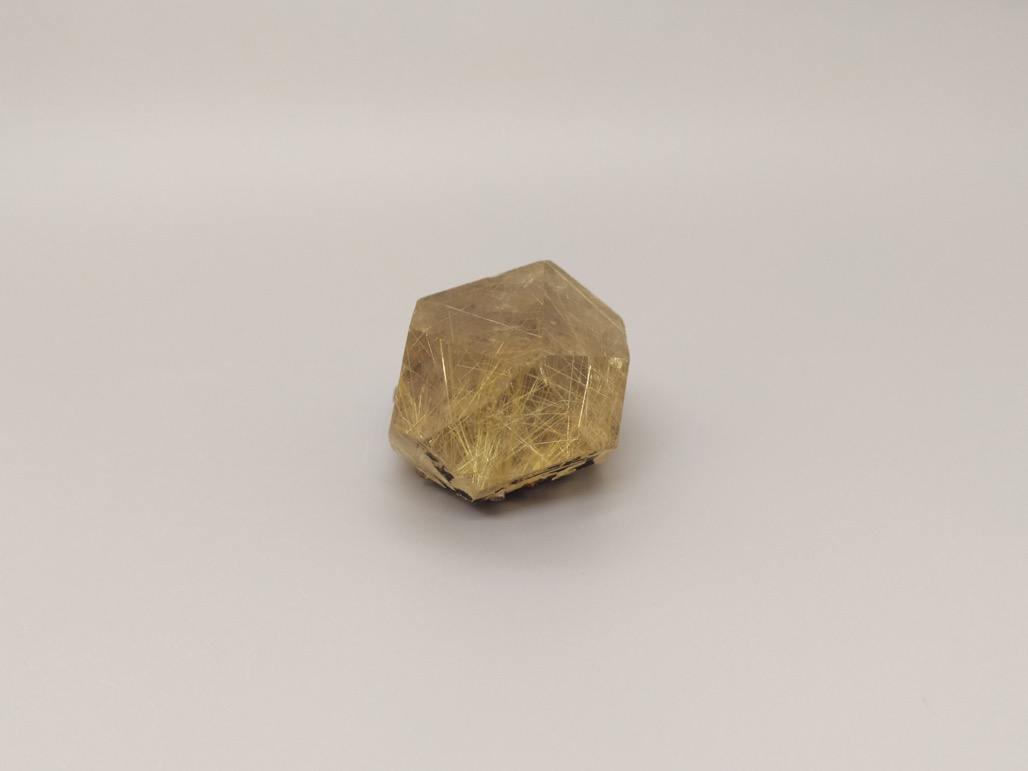 Рутиловый кварц (волосатик), кристалл 2,5х3,4х5,7 см 2020133, фото 3