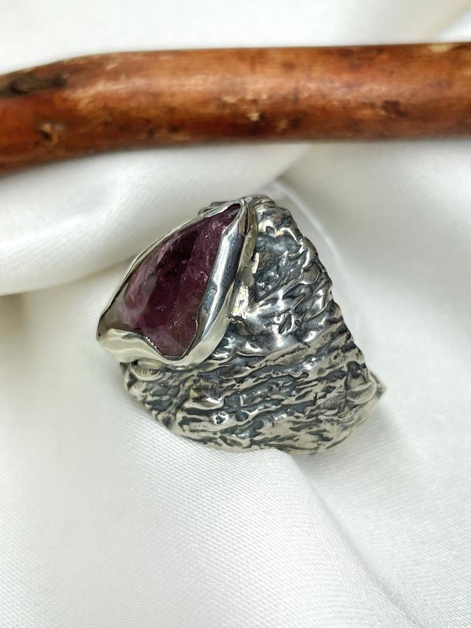 купить Кольцо из серебра с турмалином, 19 размер , фото 2
