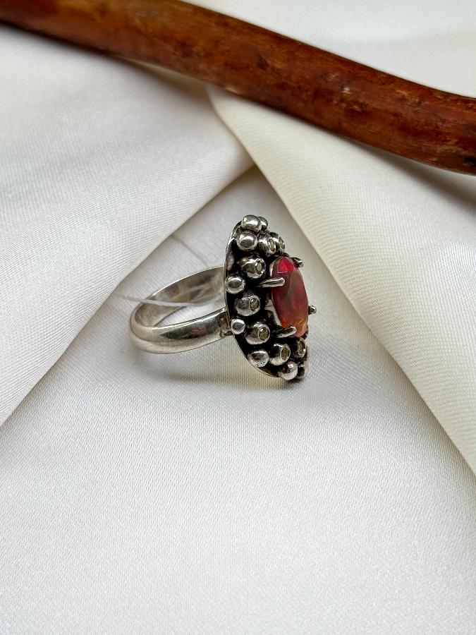 купить Кольцо из серебра с благородным опалом,16 размер  , фото 4