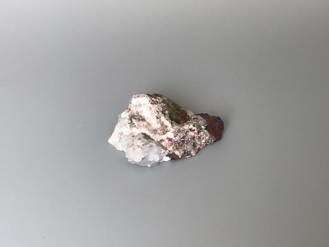 Апатит кристалла с халцедон,галенит 5,0х4,3х1,9 см OBM-0042, фото 2