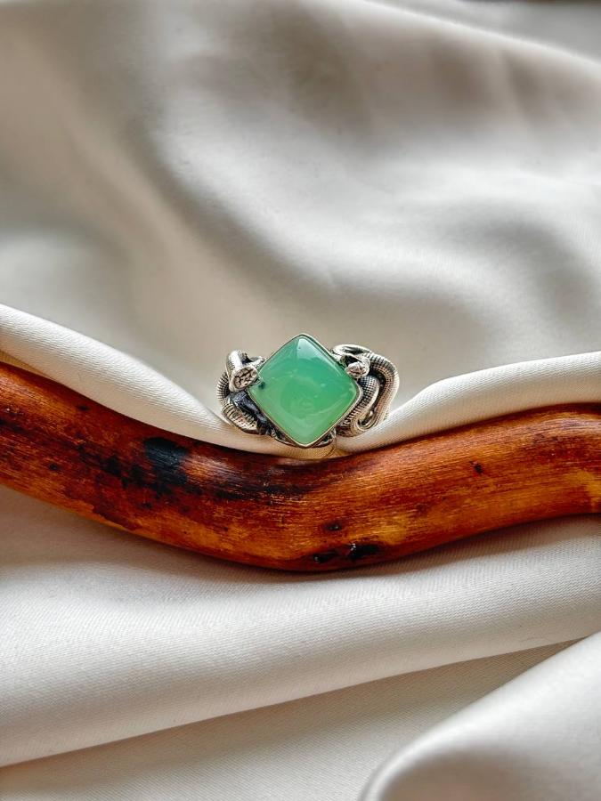 купить Кольцо из серебра с хризопразом  , фото 2