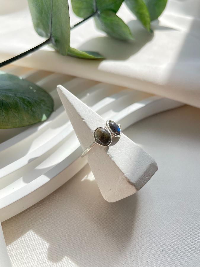 Кольцо из серебра с лабрадором, 17,0 размер U-2952, фото 2