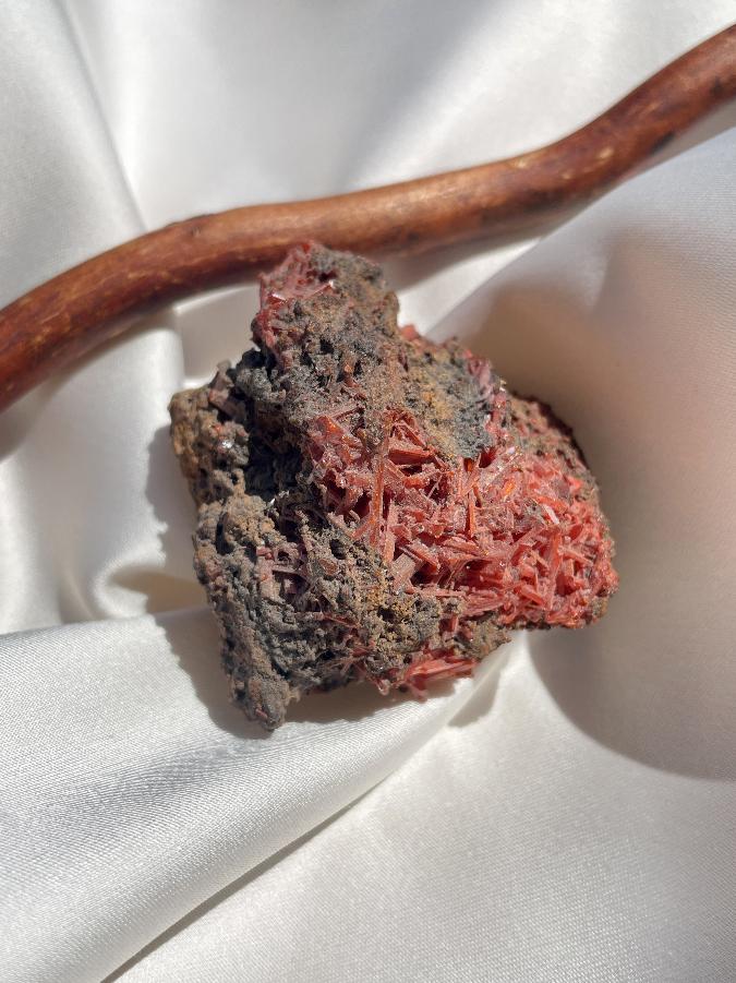 Крокоит, 4,5 х 5 х 2,5 см OBM-1577, фото 3