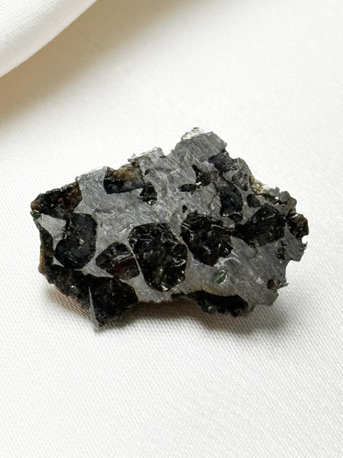 Метеорит сеймчан, 2,5 х 1,5 х 1 см MT-0056, фото 1