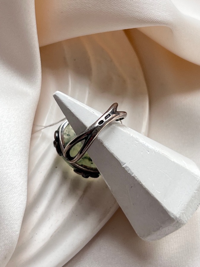 купить Кольцо из серебра с пренитом, 18,5 размер , фото 4