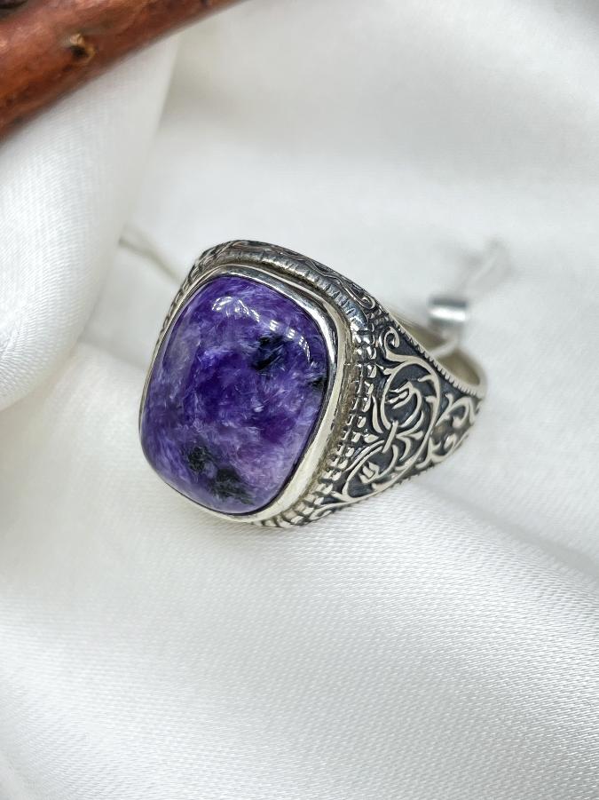 купить Кольцо-печатка из серебра с чароитом,20,5 размер , фото 1